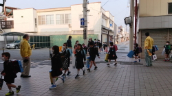 春の全国交通安全運動街頭指導
