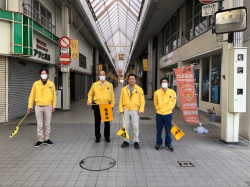 春の全国交通安全運動街頭指導
