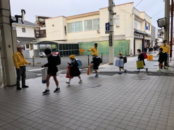 春の全国交通安全運動街頭指導